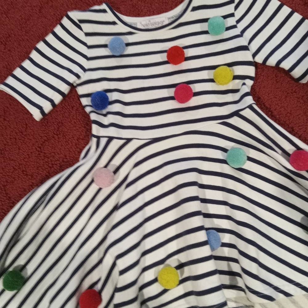 1 pom pom dress
